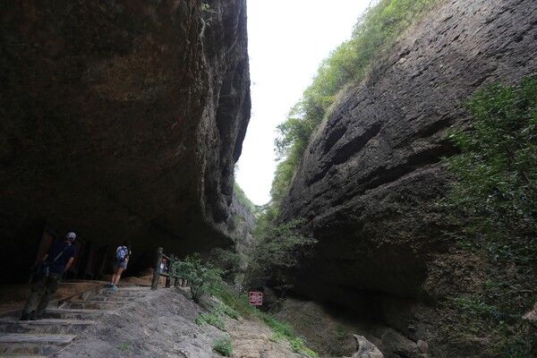 皖西大裂谷、花海迷宫一日游