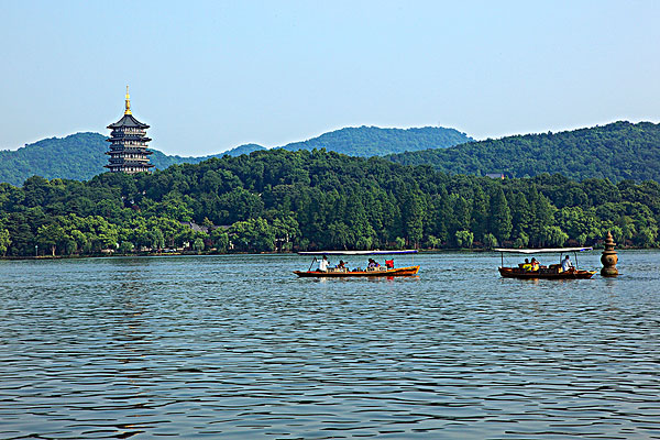 杭州西湖  西溪湿地 太子湾赏花 水乡乌镇二日游
