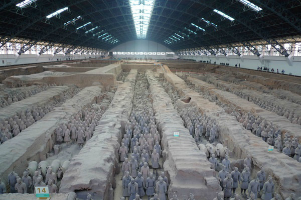 西安-黄帝陵-壶口瀑布-兵马俑-华山-法门寺-大明宫  往返九日游