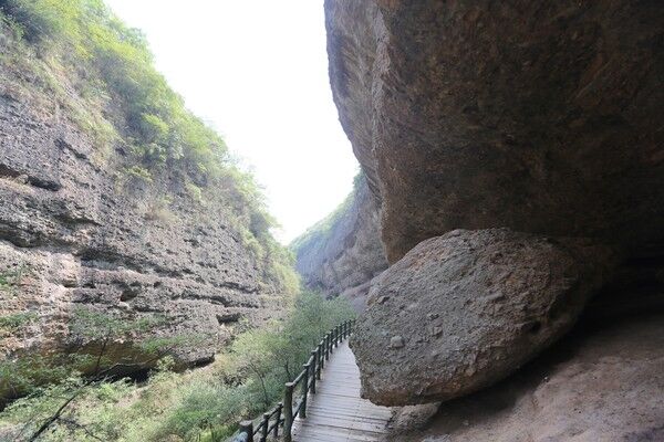 皖西大裂谷 霍山大峡谷漂流激情一日游