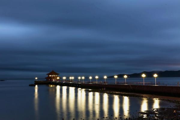 日照、青岛、大乳山滨海度假区、烟台鲸鲨馆、淘金小镇4日游